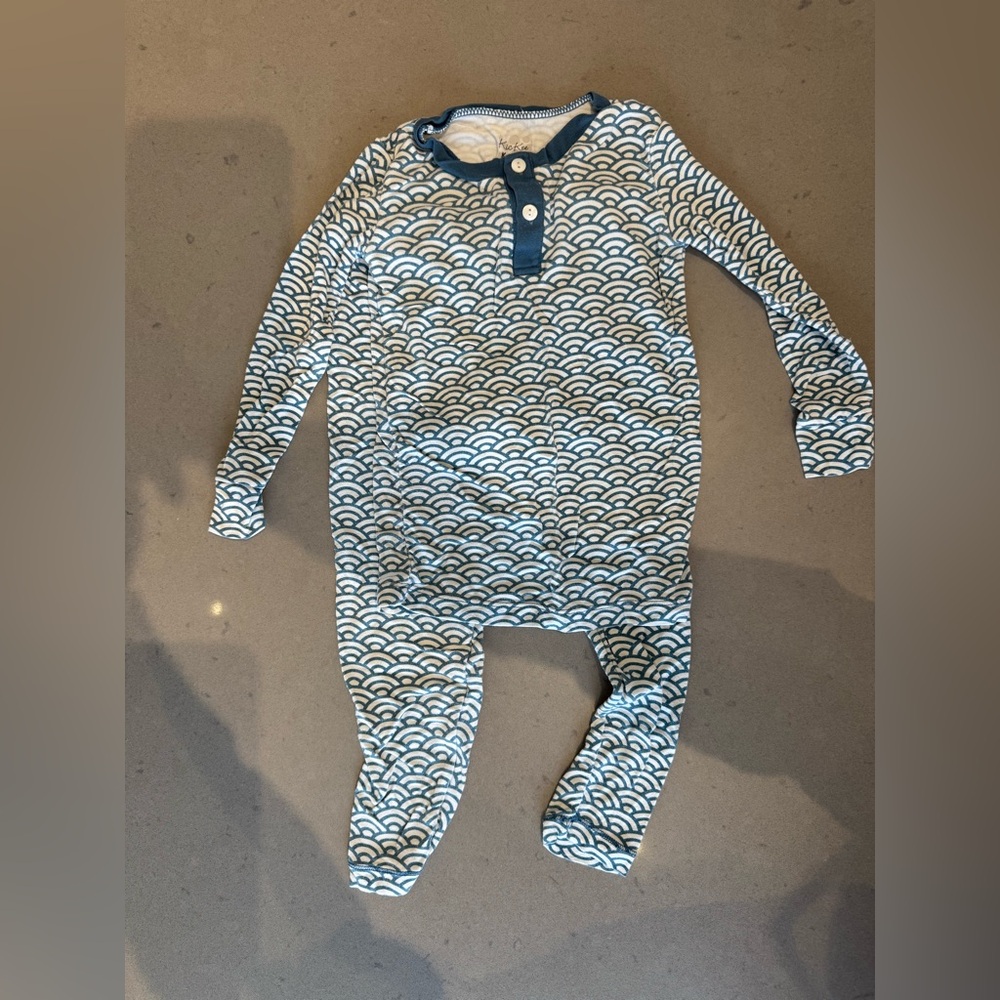 Kickee Pants Henley Pajama set size 3T